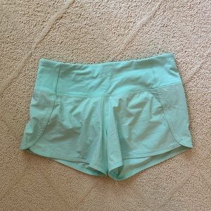 Lululemon Short 2.5"